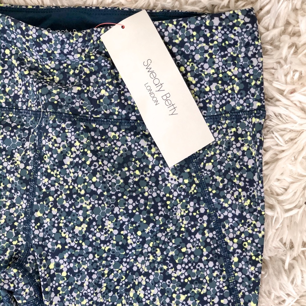 NEW Sweaty Betty crop workout leggings Size M